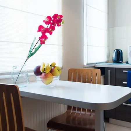 Gertrudes Street Apartment *